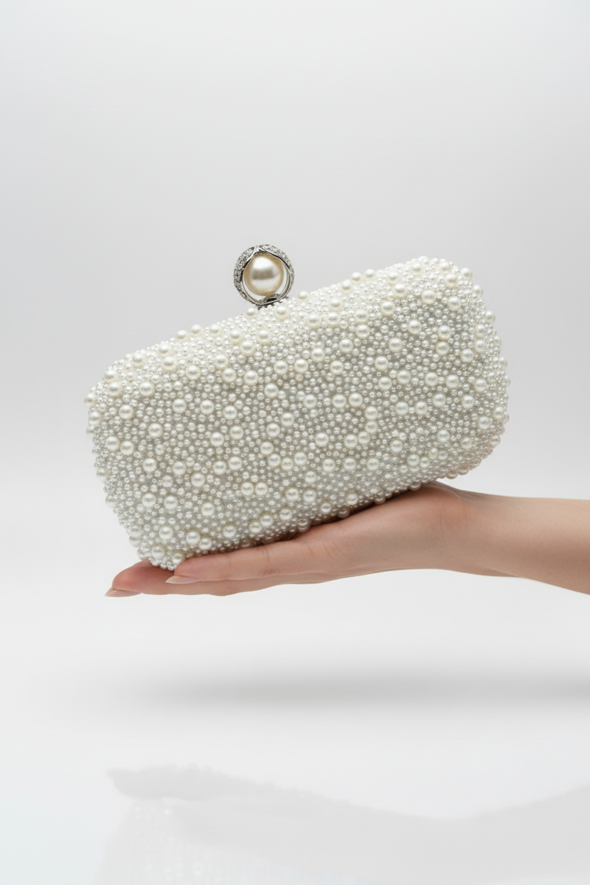 Pearl Clutch with Hand